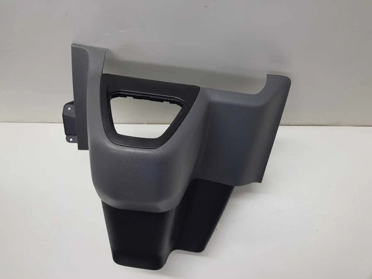MOLDURA CONSOLE CENTRAL JUMPY EXPERT 2018 A 2023