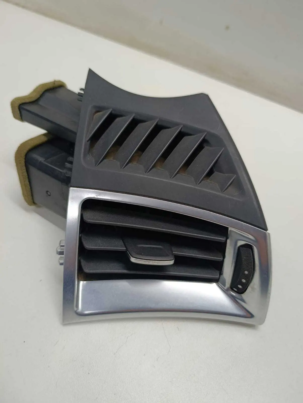 Difusor Ar Direito Painel Cadillac Srx 2011 2012 Original