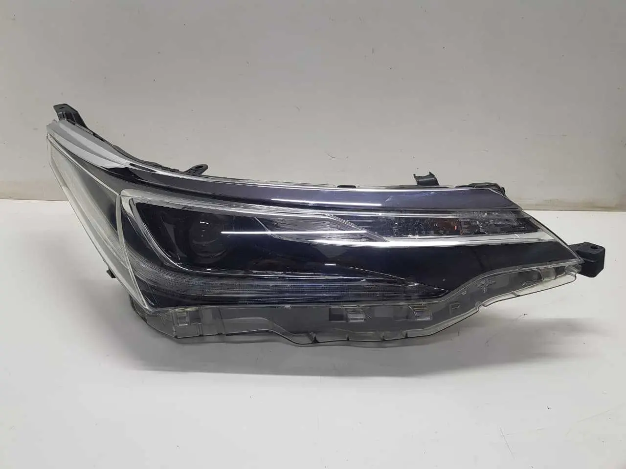 FAROL DIREITO COROLLA ALTIS 2018 2019 FULL LED
