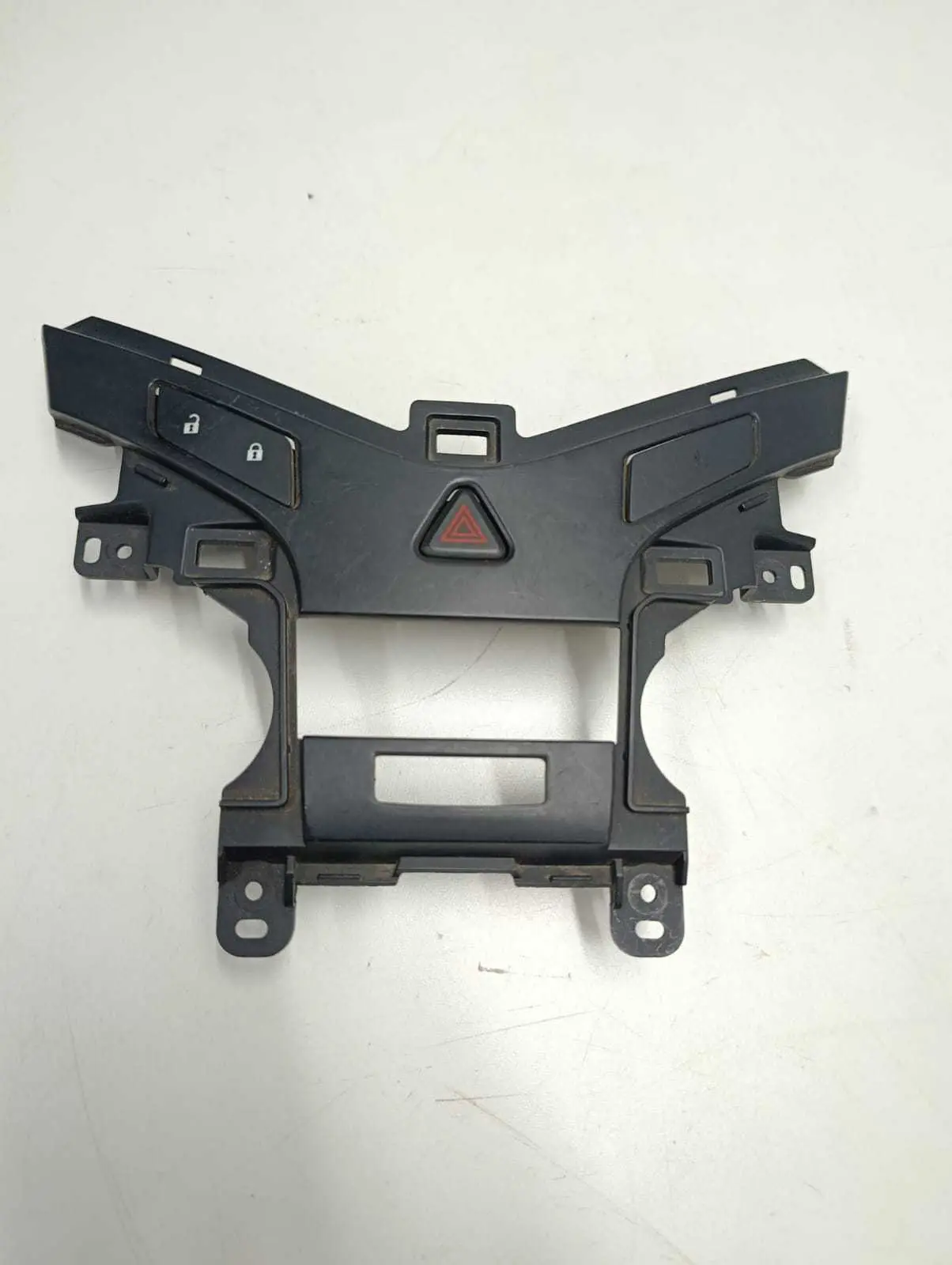 Moldura Botão Alerta Trava Cm Cruze 2012 2013 2014 96946547