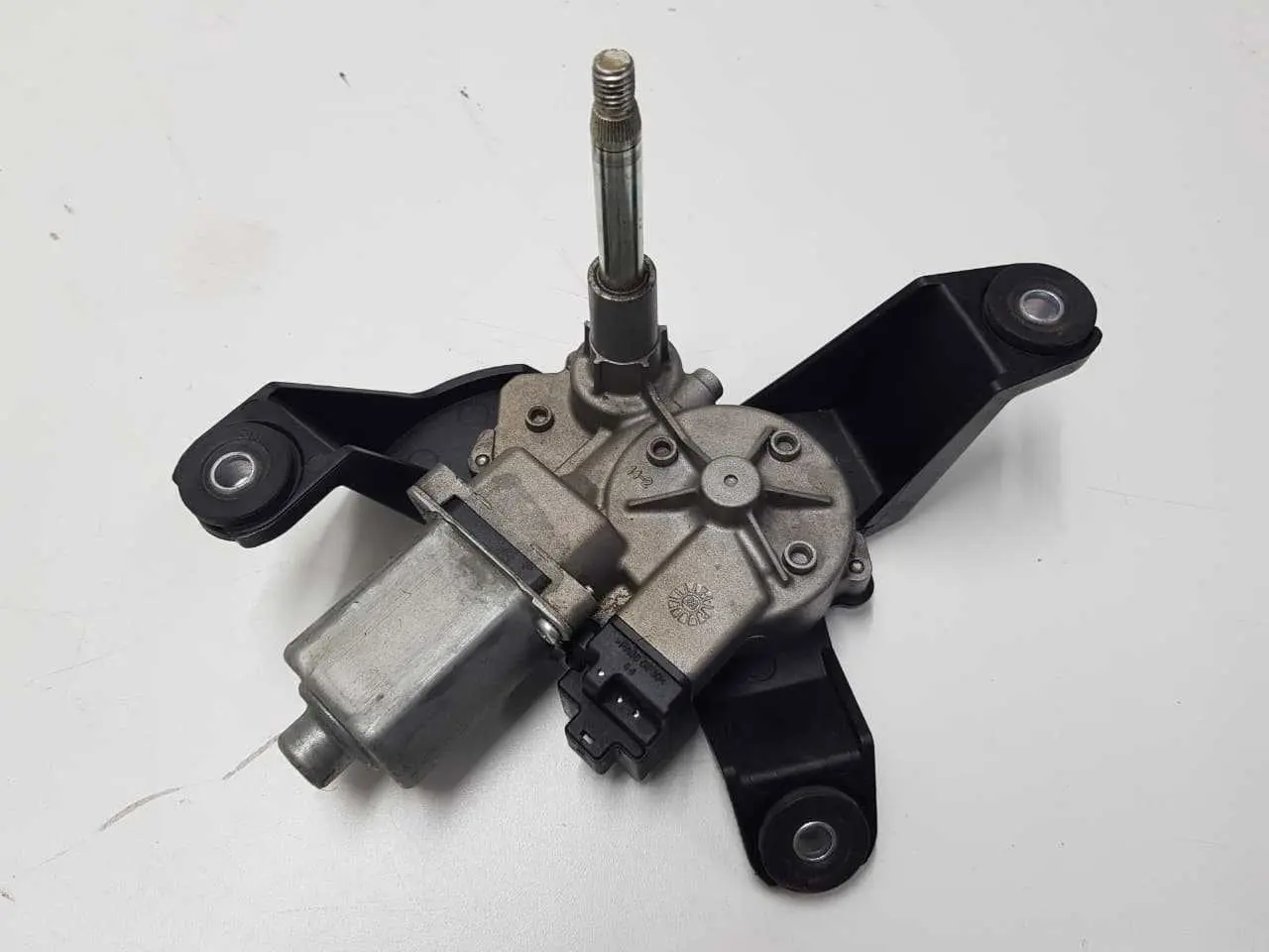 MOTOR LIMPADOR TRASEIRO CHEVROLET TRACKER 2021 A 2025