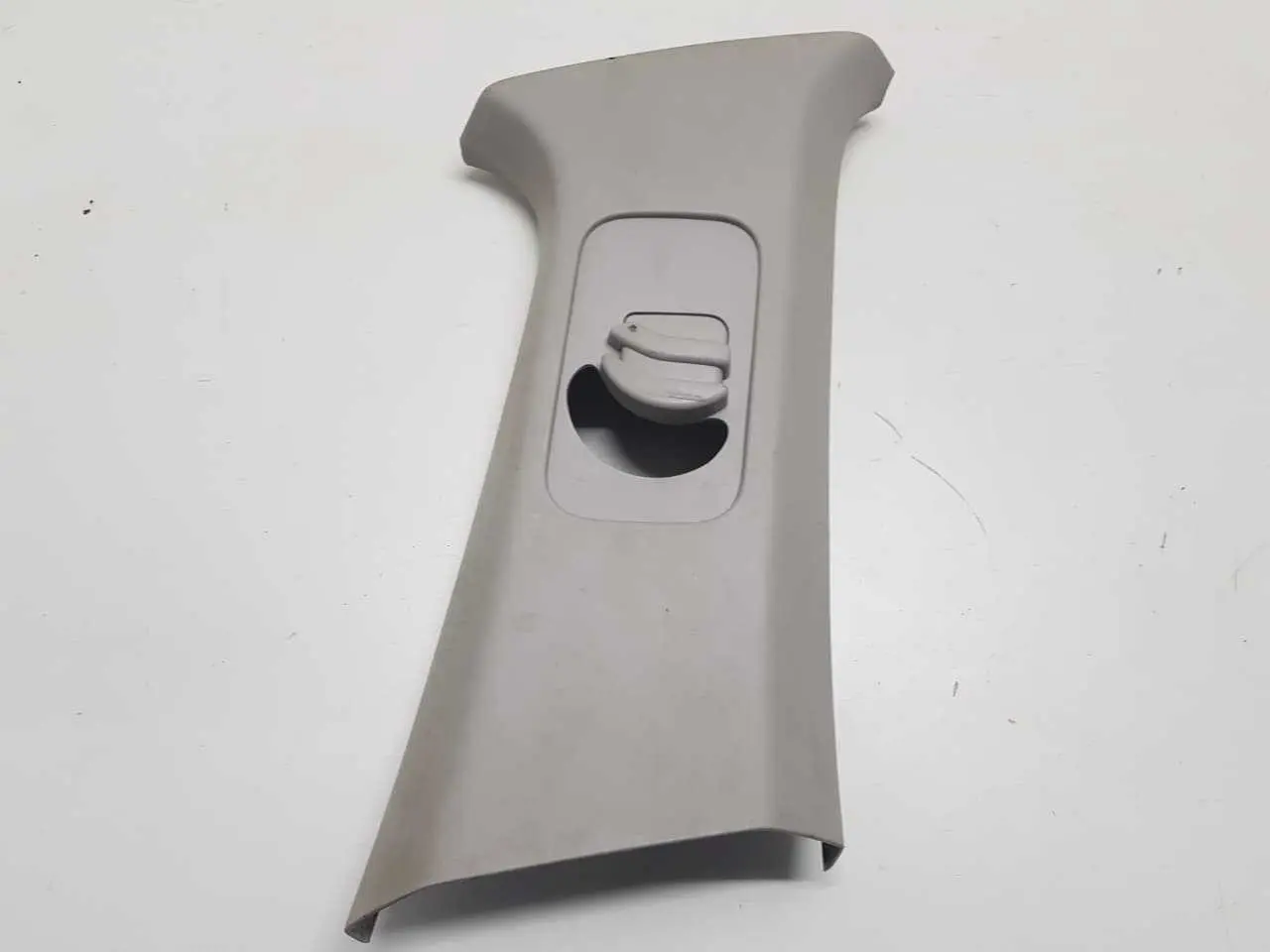 MOLDURA COLUNA DIREITA PEUGEOT 308 408 2012 A 2016