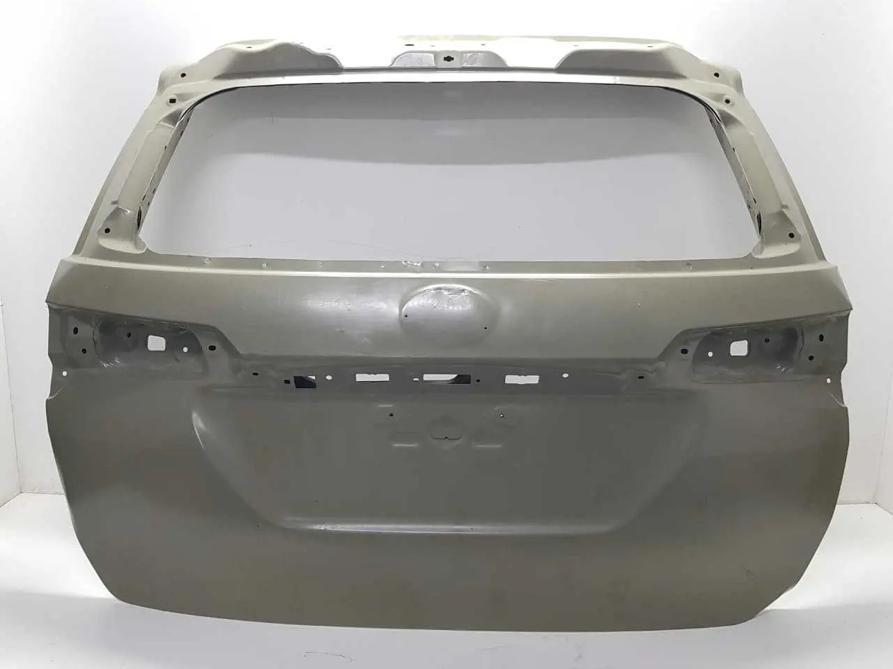TAMPA TRASEIRA TOYOTA SW4 2016 A 2025 ORIGINAL