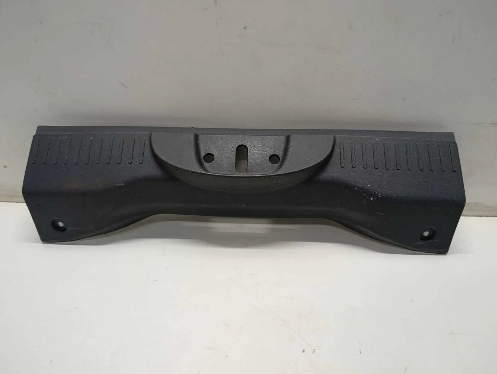 Moldura Painel Traseiro Fiat 500 2010 2011 2012 735448015