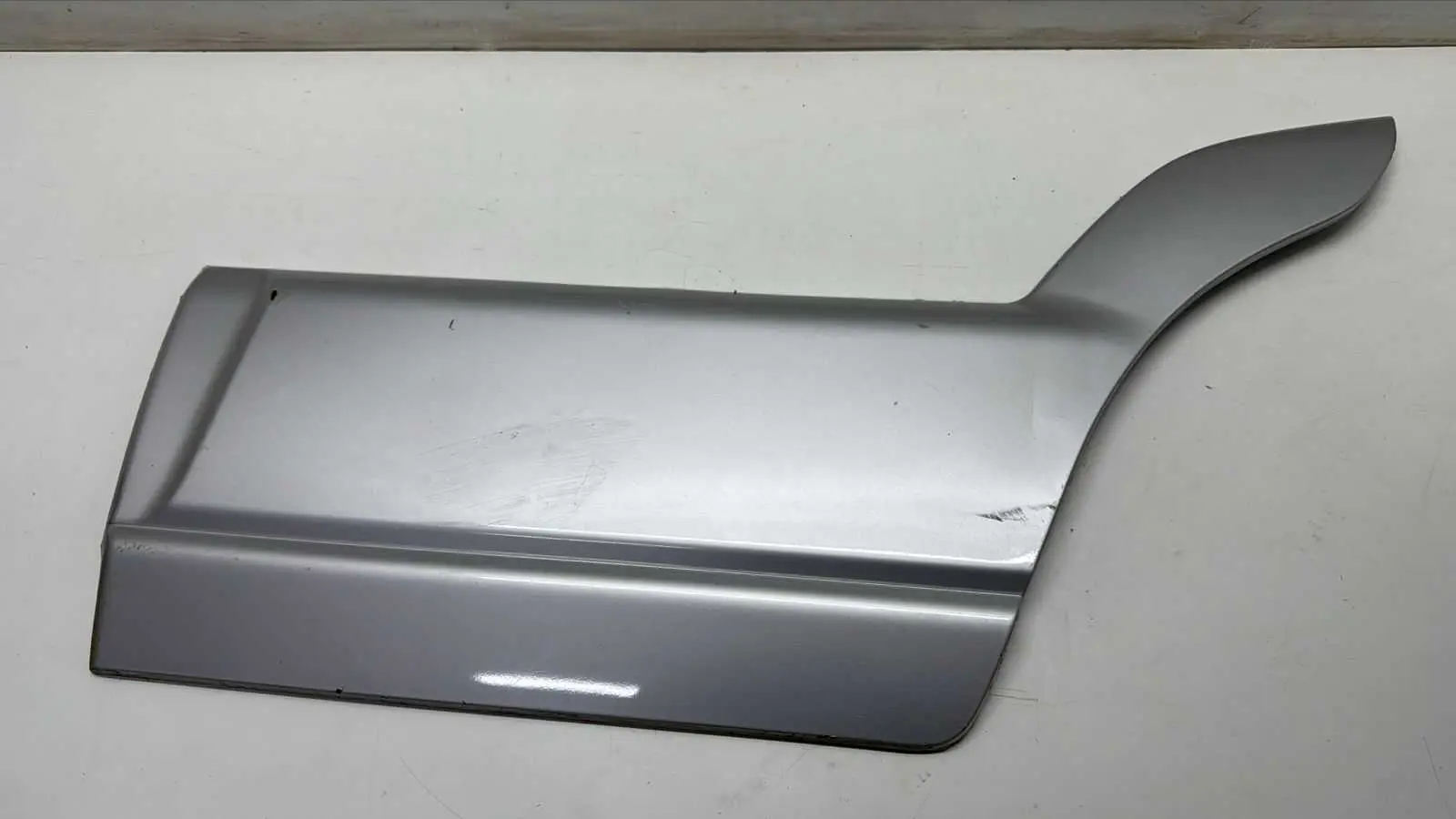 FRISO APLIQUE PORTA TRASEIRA ESQUERDA SPORTAGE 2006 A 2009