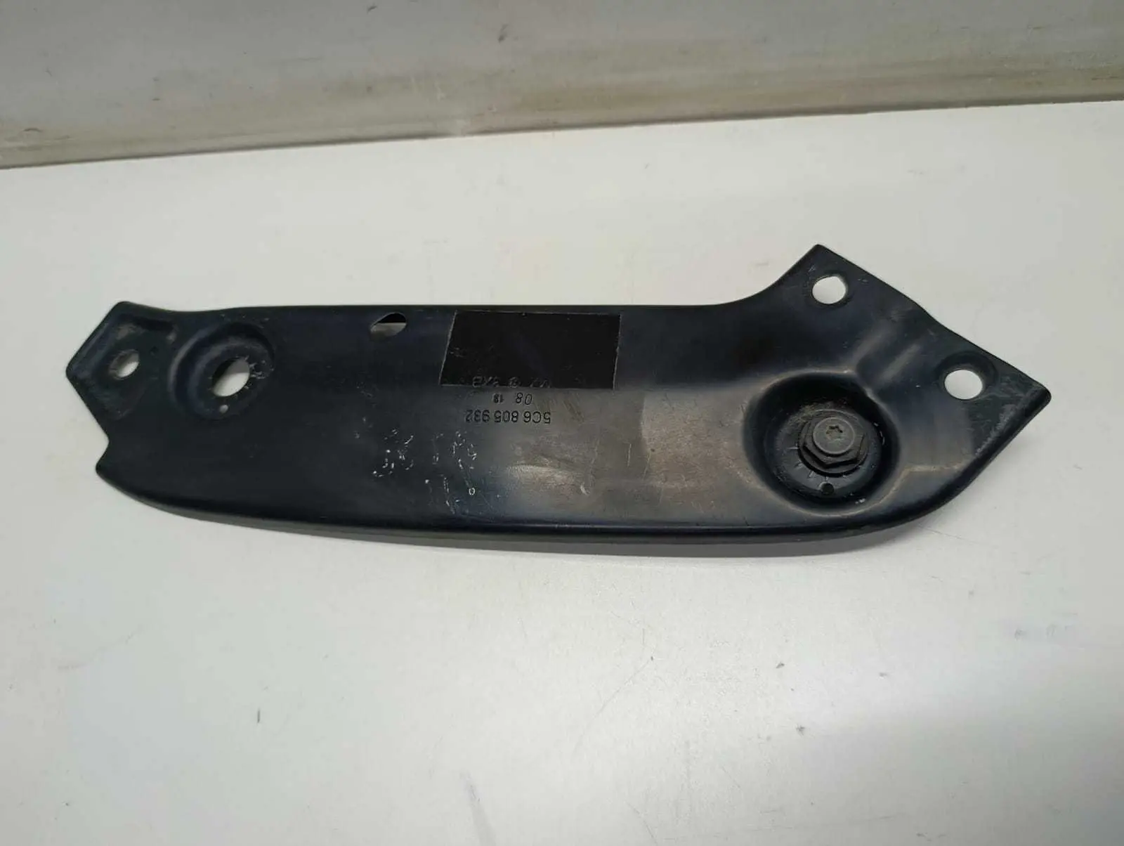 Suporte Farol Direito Vw Jetta 2011 2012 2013 2014 5c6805932
