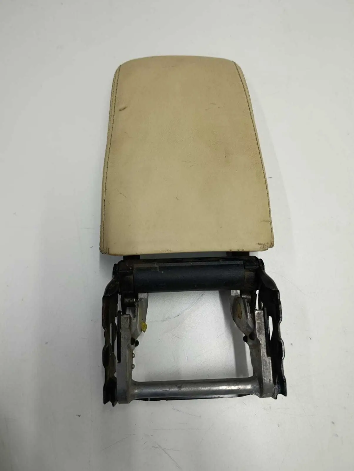 Apoio Braço Console Central Jetta 2011 2012 2012 2013 Bege