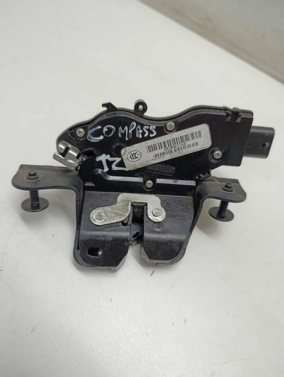 Fechadura Tampa Traseira Jeep Compass 2017 A 2020 68289677ab
