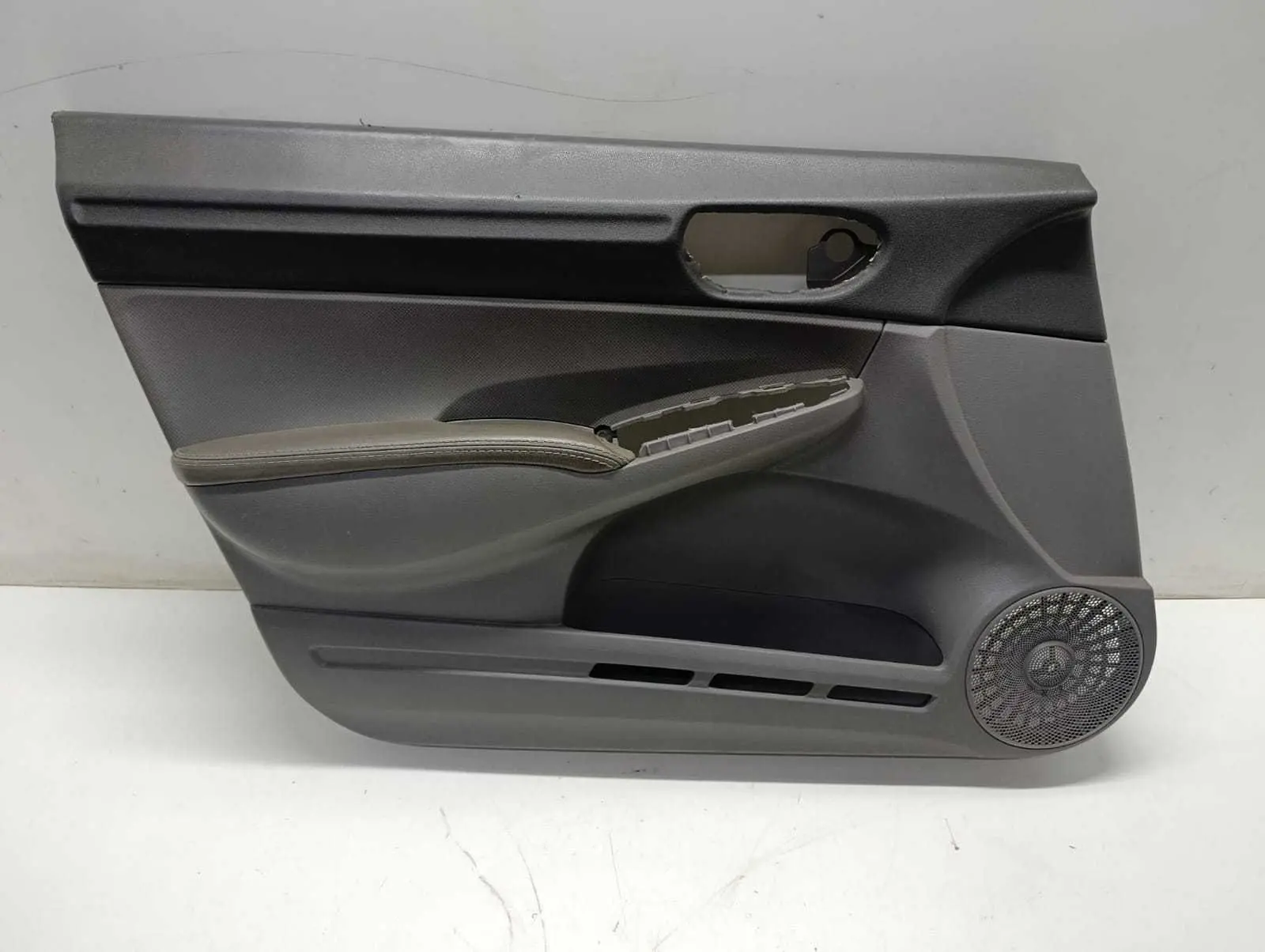 Forro Porta Dianteiro Esquerdo Honda Civic 07 a 10 Detalhes