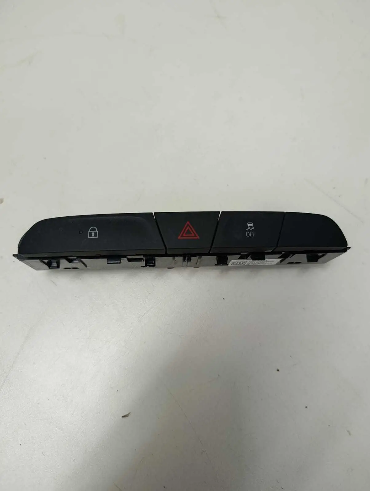 Botão Alerta Trava Gm Trracker 2021 2022 2023 2024 26211384